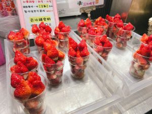 Fruits and shakes from Ningxia Night Market
